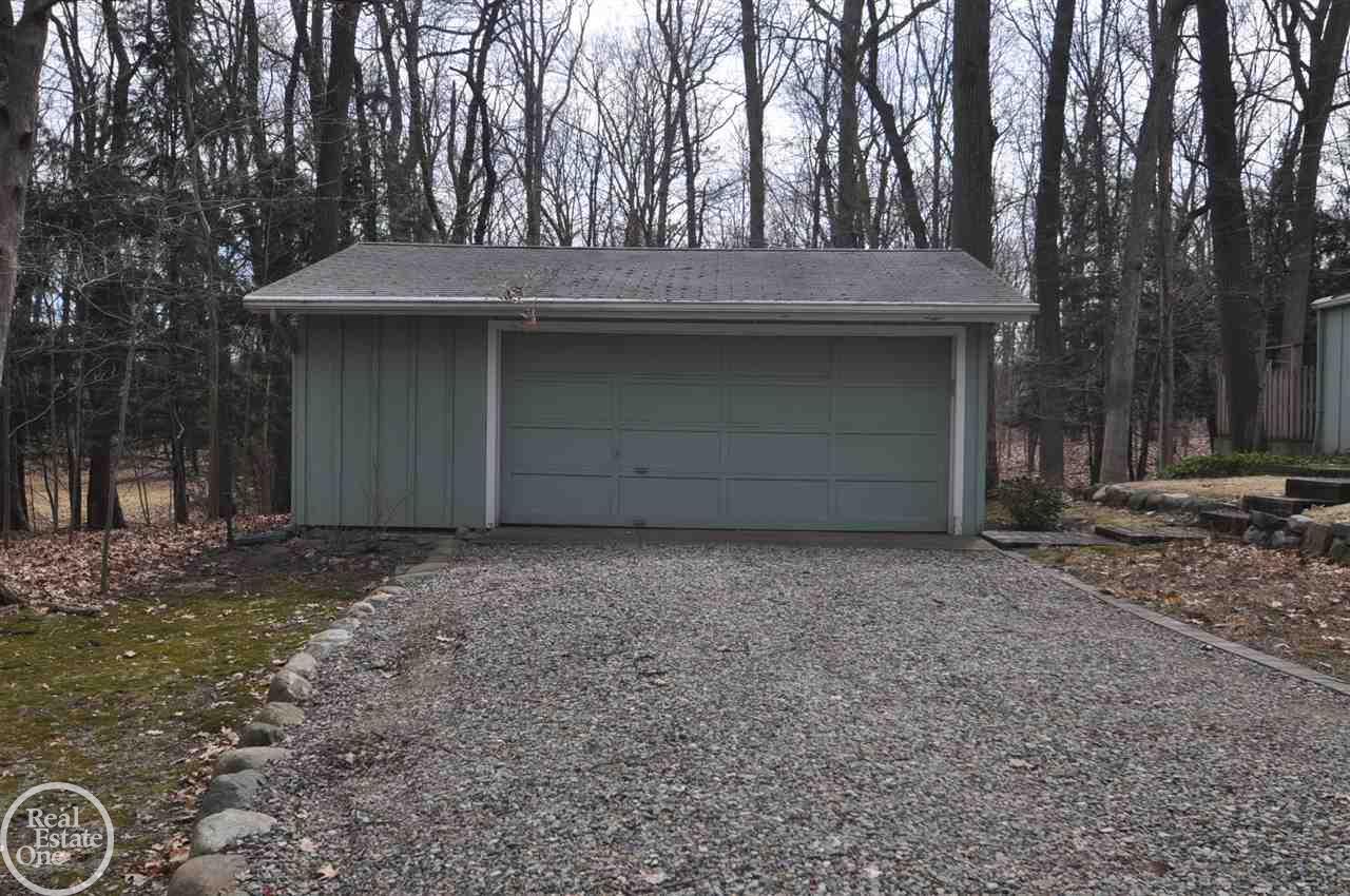 1157 Cripple Creek Lane Rochester, MI 48306 - Photo 18 of 22