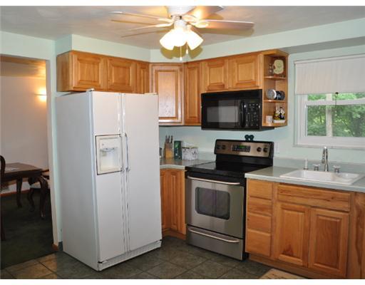 239 Teakwood Road Butler, PA 16001 - Photo 3 of 15 Kitchen.
