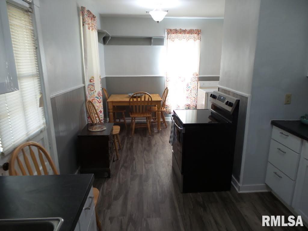522 North 5th Street Chillicothe, IL 61523 - Photo 12 of 27
