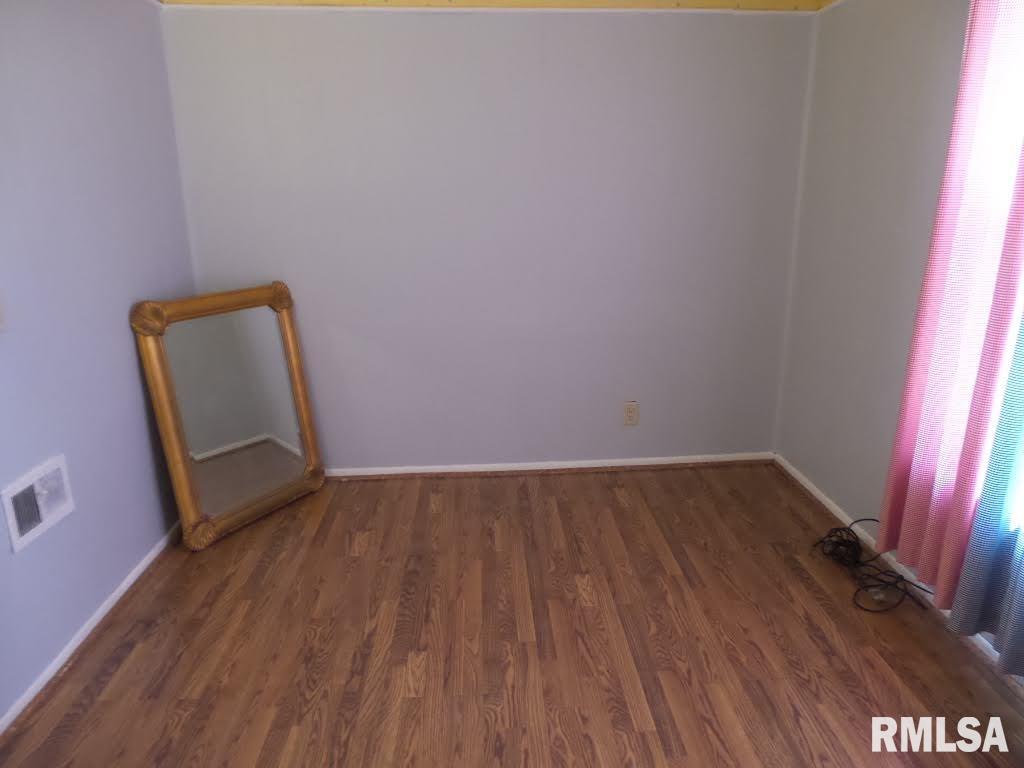 522 North 5th Street Chillicothe, IL 61523 - Photo 17 of 27