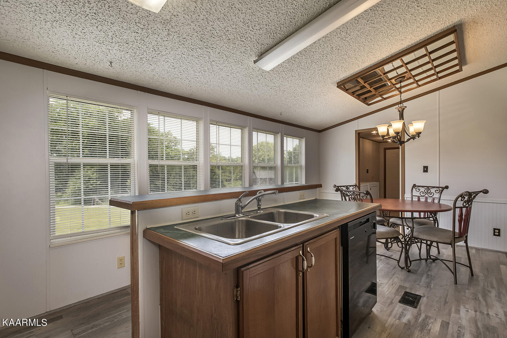511 South Judd Road Decatur, TN 37322 - Photo 16 of 53 17_JuddLane_511_Kitchen03