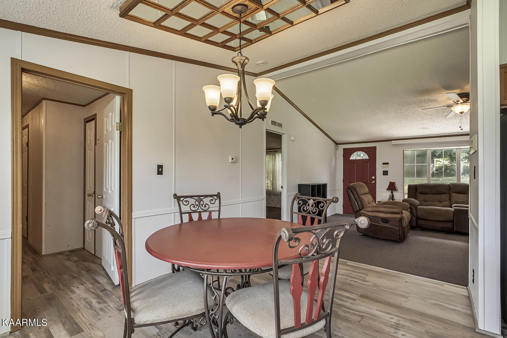 511 South Judd Road Decatur, TN 37322 - Photo 18 of 53 19_JuddLane_511_Dining04