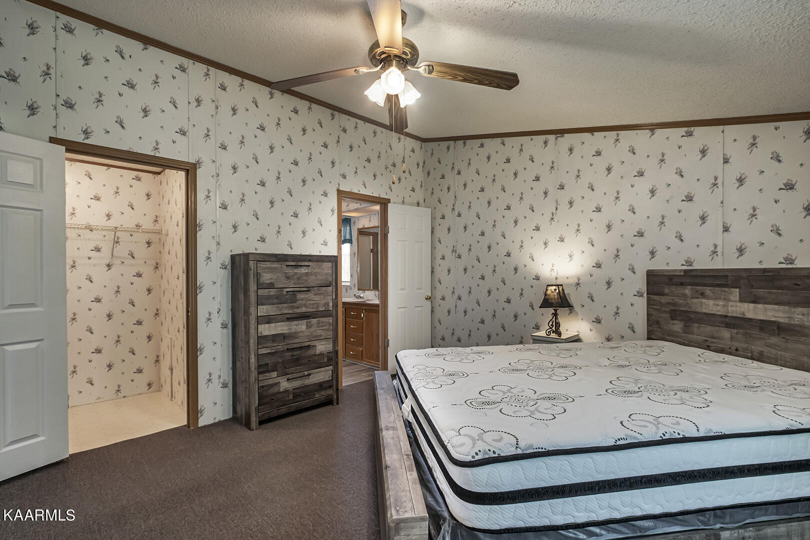 511 South Judd Road Decatur, TN 37322 - Photo 23 of 53 24_JuddLane_511_MasterBedroom02