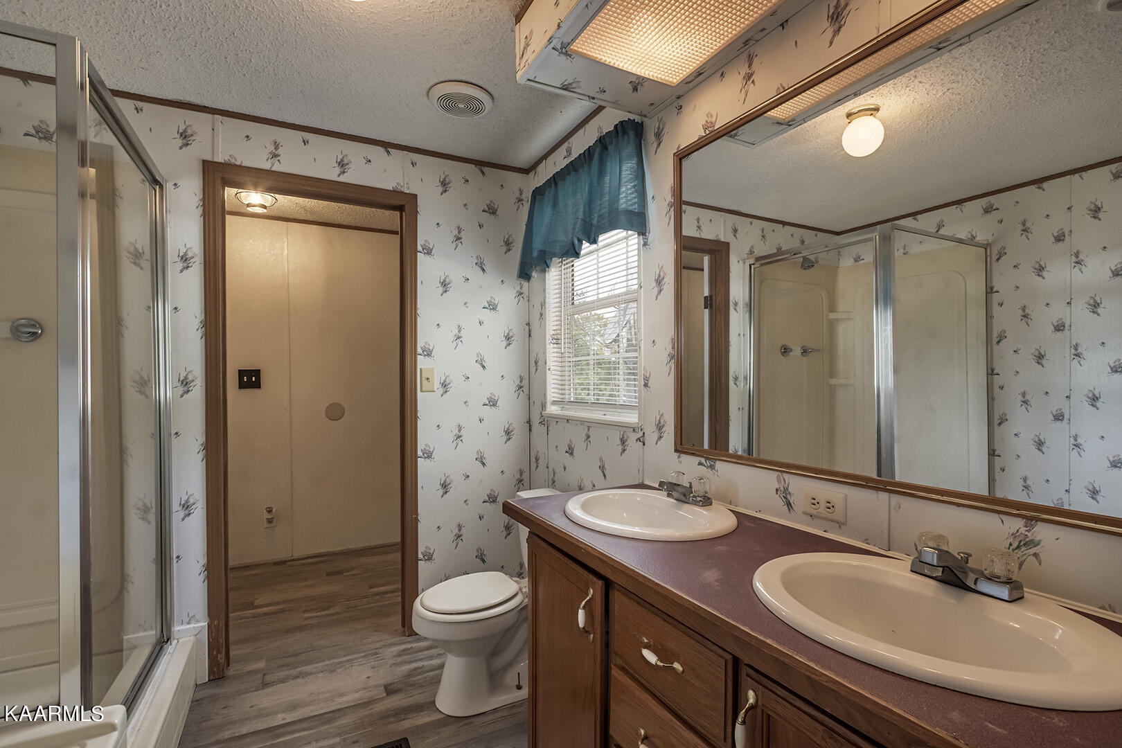 511 South Judd Road Decatur, TN 37322 - Photo 24 of 53 25_JuddLane_511_MasterBath01