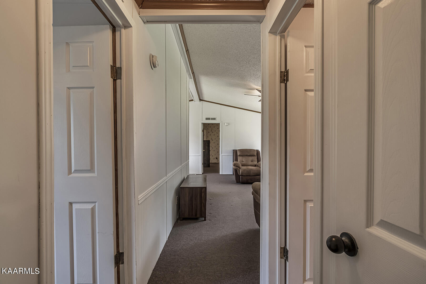 511 South Judd Road Decatur, TN 37322 - Photo 32 of 53 33_JuddLane_511_GuestHall02