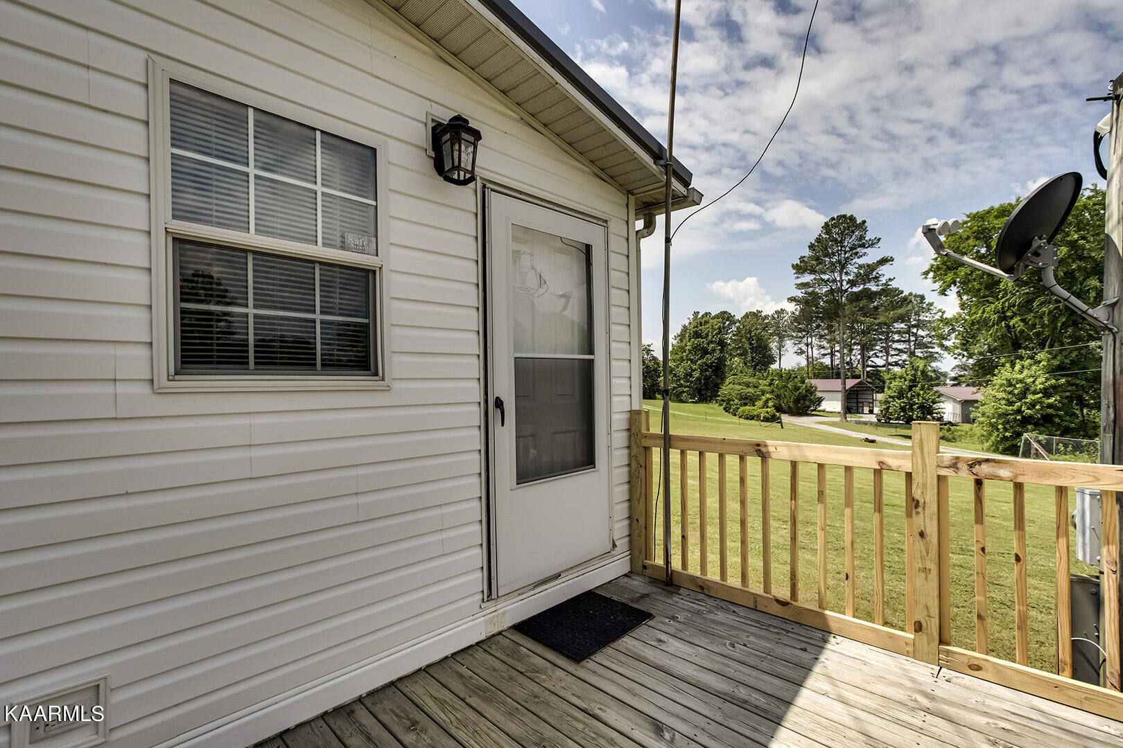 511 South Judd Road Decatur, TN 37322 - Photo 34 of 53 35_JuddLane_511_LaundryEntry