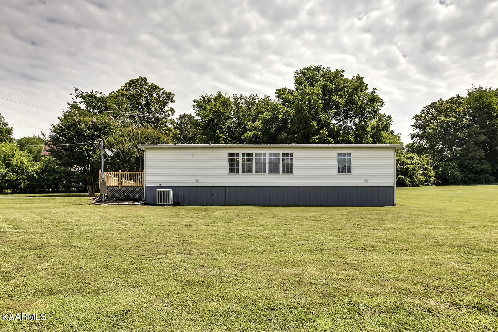 511 South Judd Road Decatur, TN 37322 - Photo 37 of 53 38_JuddLane_511_Back