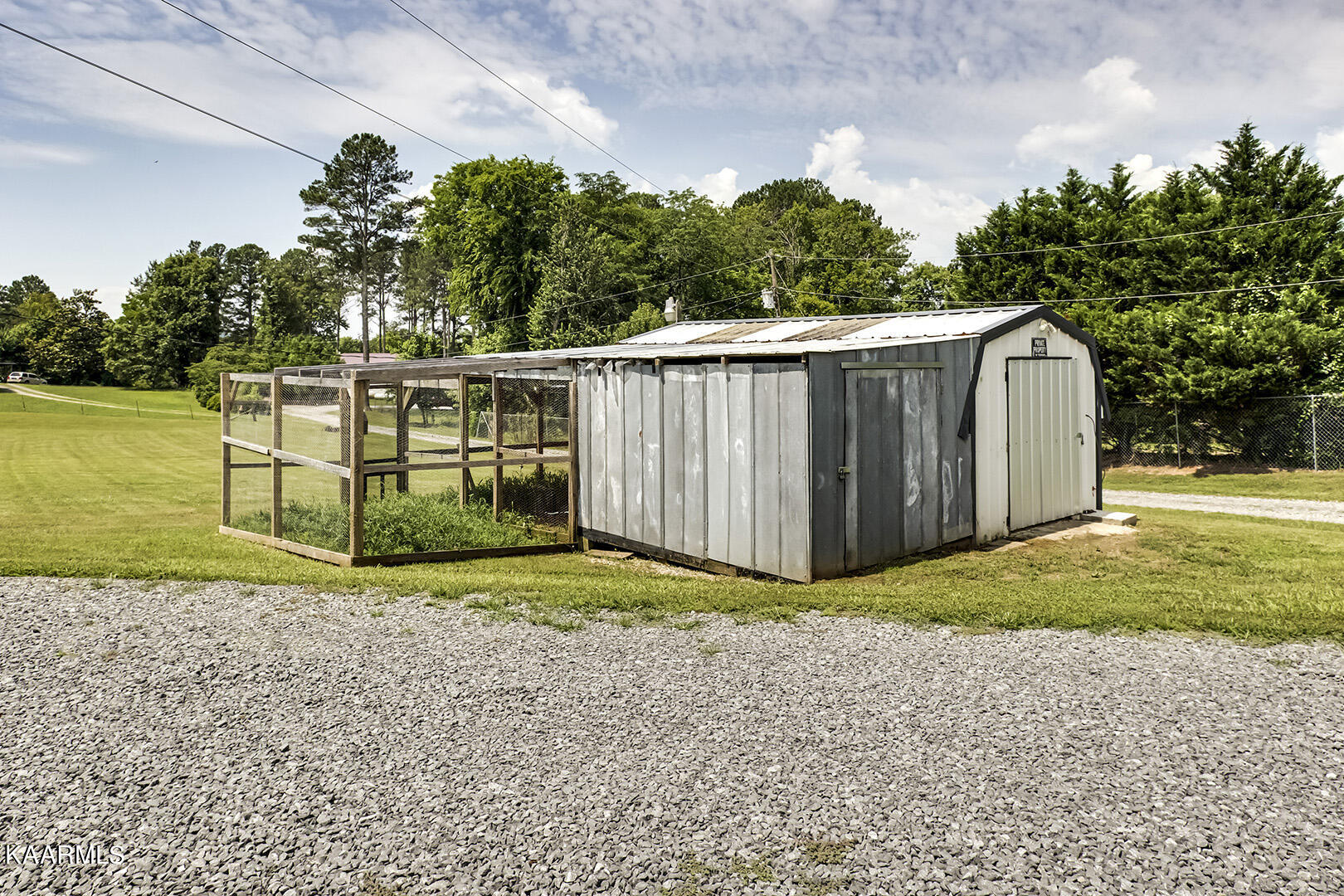 511 South Judd Road Decatur, TN 37322 - Photo 40 of 53 41_JuddLane_511_GardenShed02