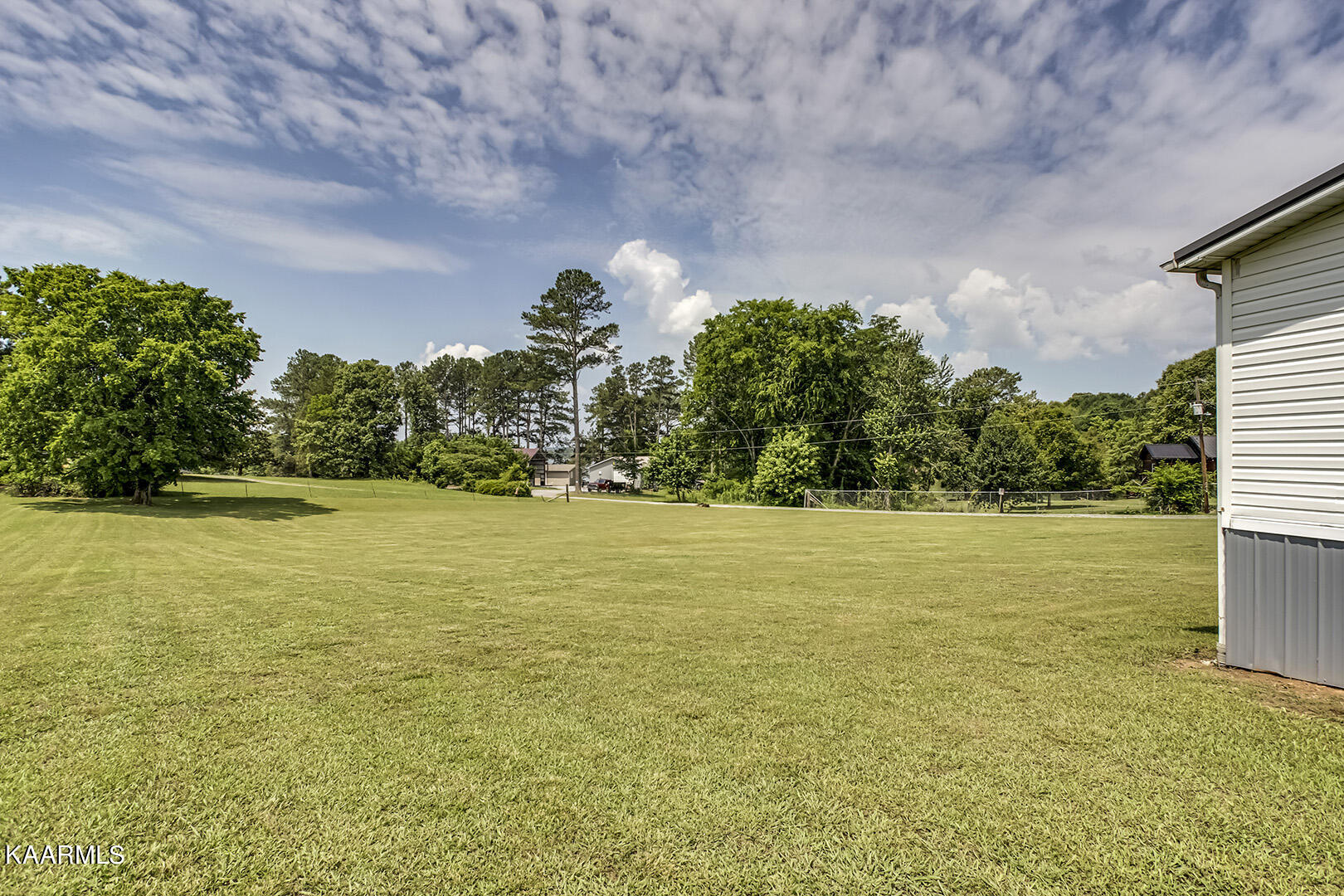 511 South Judd Road Decatur, TN 37322 - Photo 43 of 53 44_JuddLane_511_Backyard02