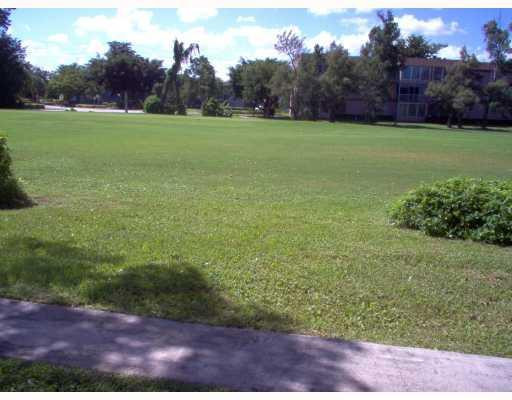 8310 Sands Point Boulevard, Unit 103L Tamarac, FL 33321 - Photo 10 of 12 View