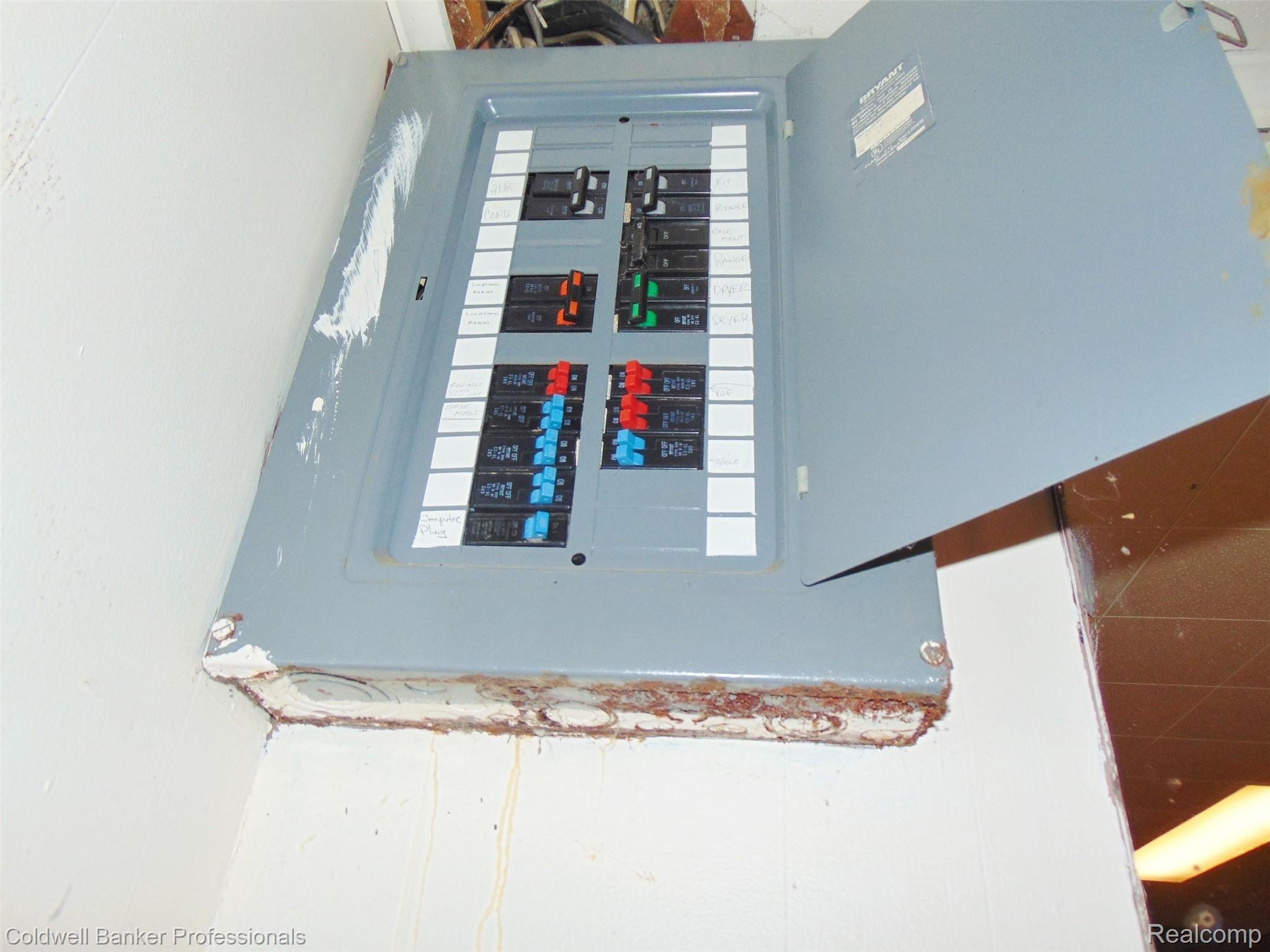 147 West Tienken Road Rochester, MI 48306 - Photo 43 of 49 circuit breaker box