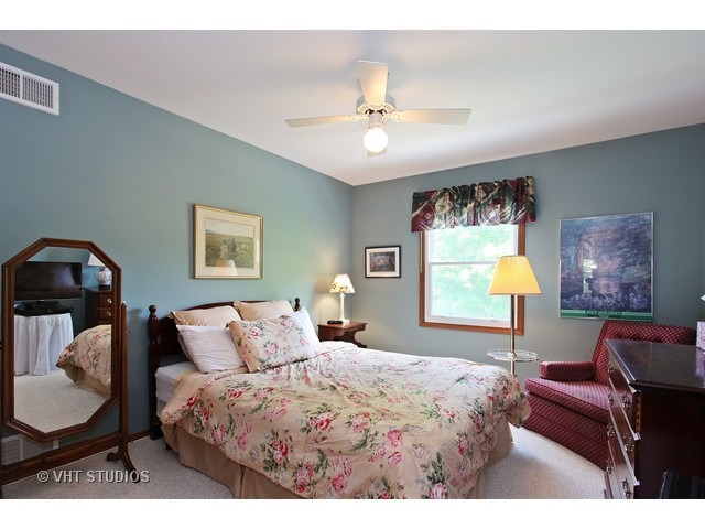 1061 South Ridge Road Lake Forest, IL 60045 - Photo 15 of 22