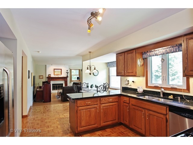 1061 South Ridge Road Lake Forest, IL 60045 - Photo 5 of 22