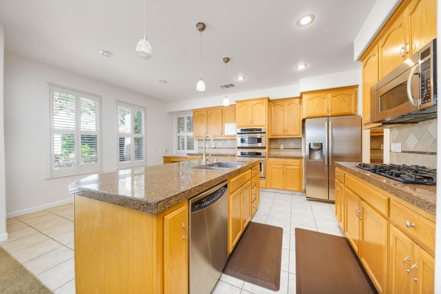 1705 Avignon Lane Modesto, CA 95356 - Photo 20 of 87