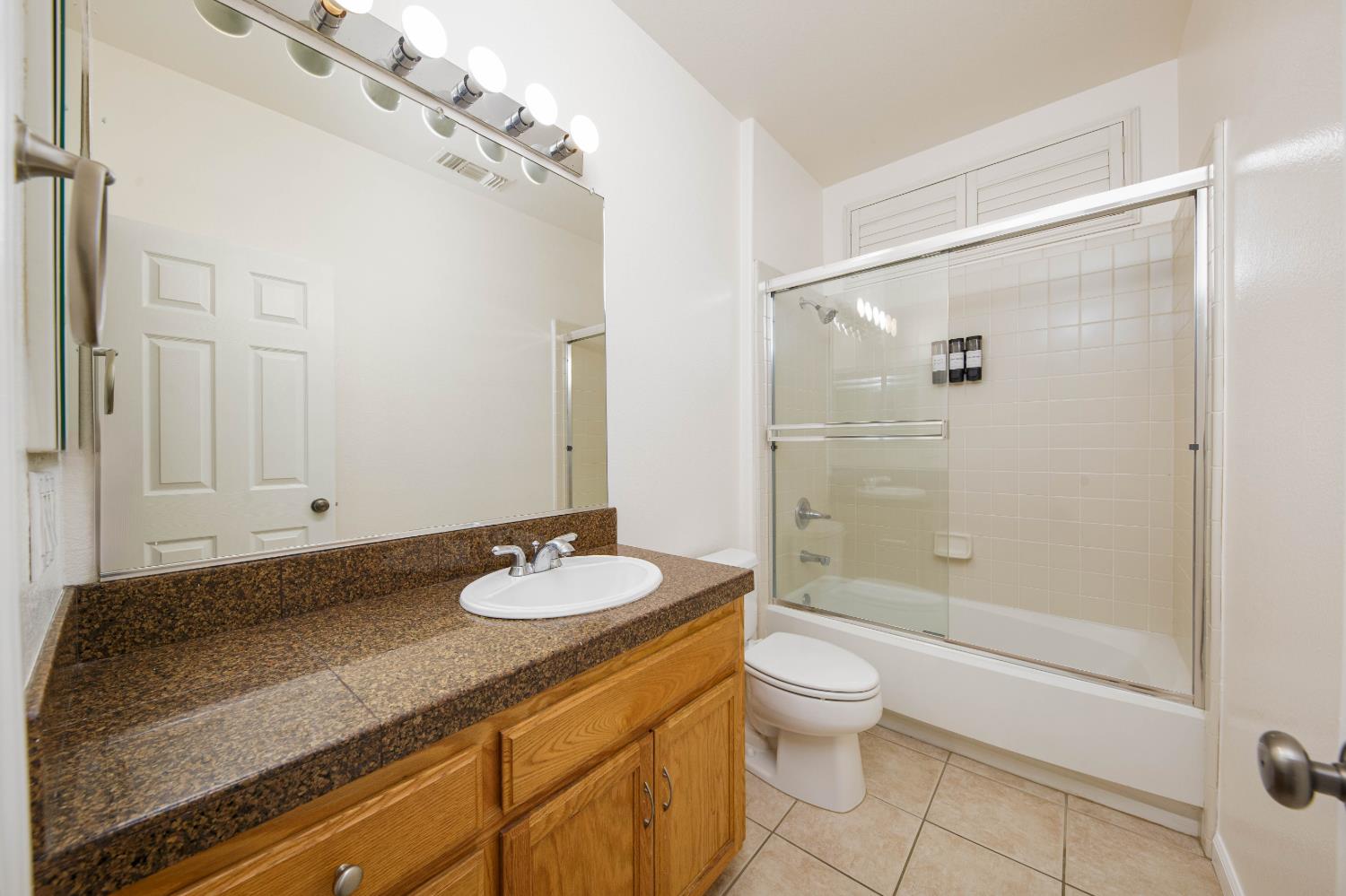 1705 Avignon Lane Modesto, CA 95356 - Photo 31 of 87