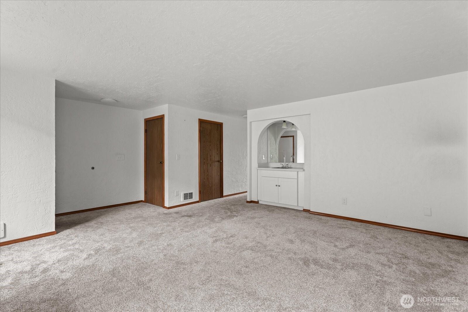 12600 4th Avenue West, Unit 7H Everett, WA 98204 - Photo 4 of 30