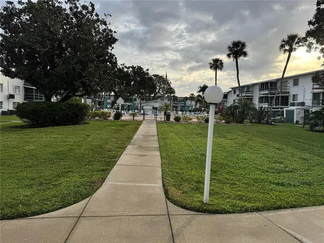 $99,000 | 1826 Sunny Drive, Unit D26, Bradenton, FL 34207