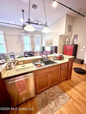 $285,000 | 601 Court Street, Unit 200, Hattiesburg, MS 39401