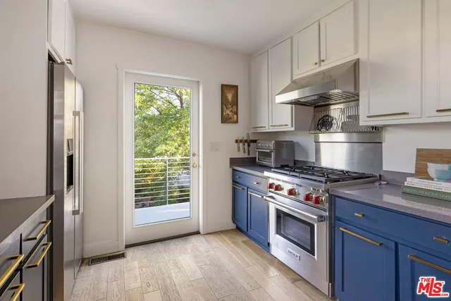 $1,449,000 | 1530 Allesandro Street, Los Angeles, CA 90026