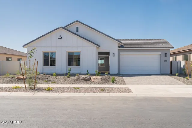 $699,483 | 852 Golden Ore Pass, Apache Junction, AZ 85120