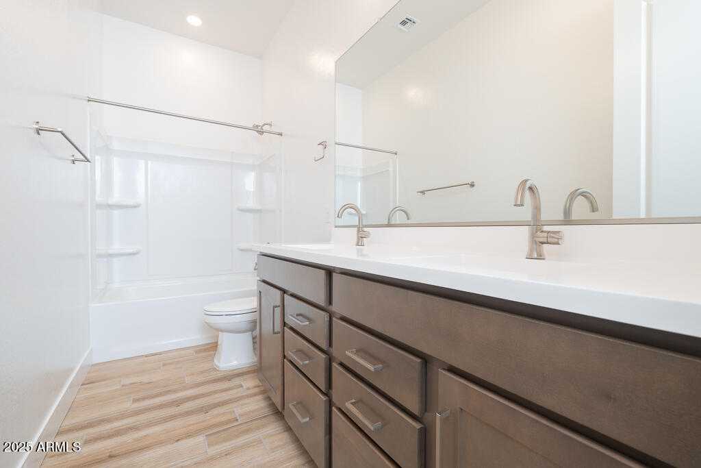 852 Golden Ore Pass Apache Junction, AZ 85120 - Photo 28 of 36 Tri Pointe Blossom Rock 490 - Bathroom 2