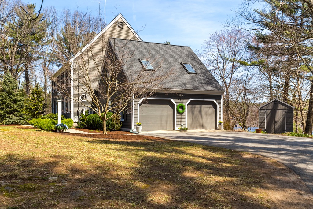52 Jenkins Road Andover, MA 01810 - Photo 3 of 29 Gallery Image 3