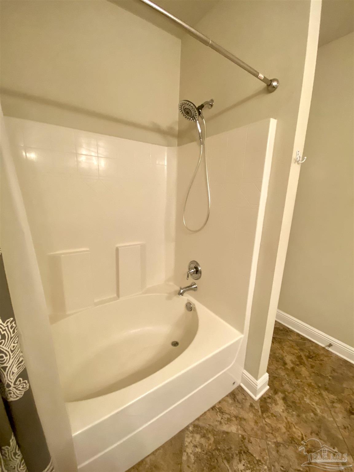 5979 Rustic Ridge Circle Milton, FL 32570 - Photo 17 of 39