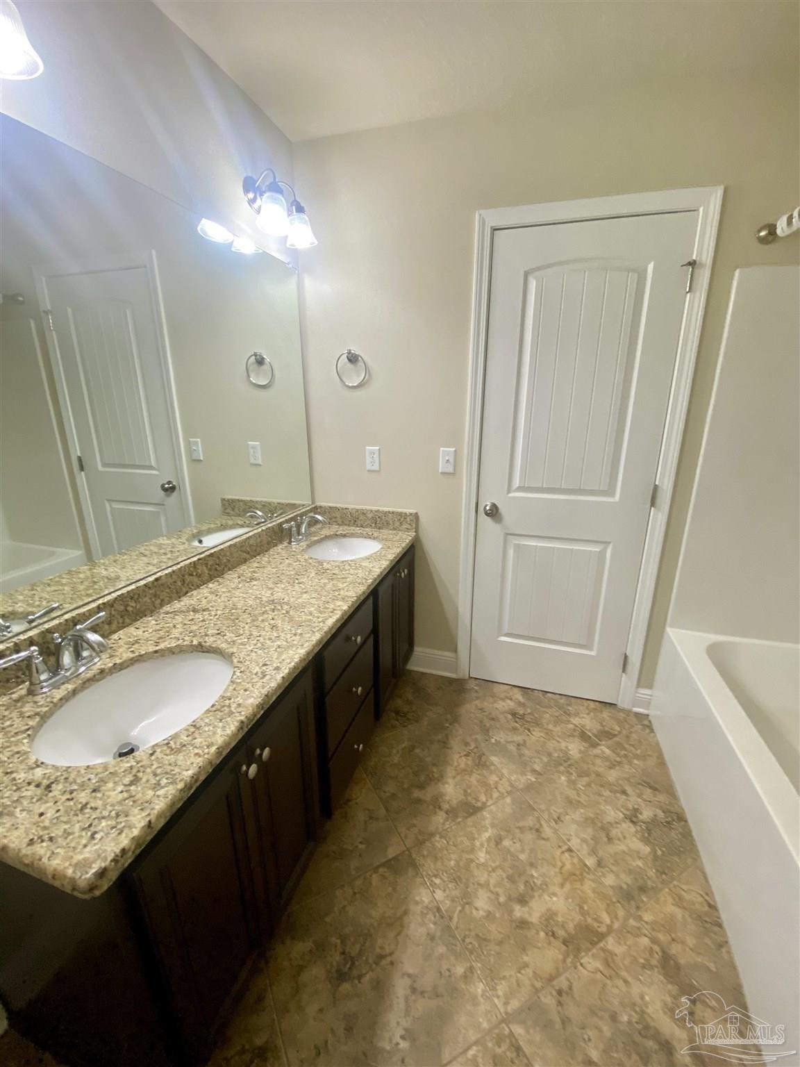 5979 Rustic Ridge Circle Milton, FL 32570 - Photo 27 of 39