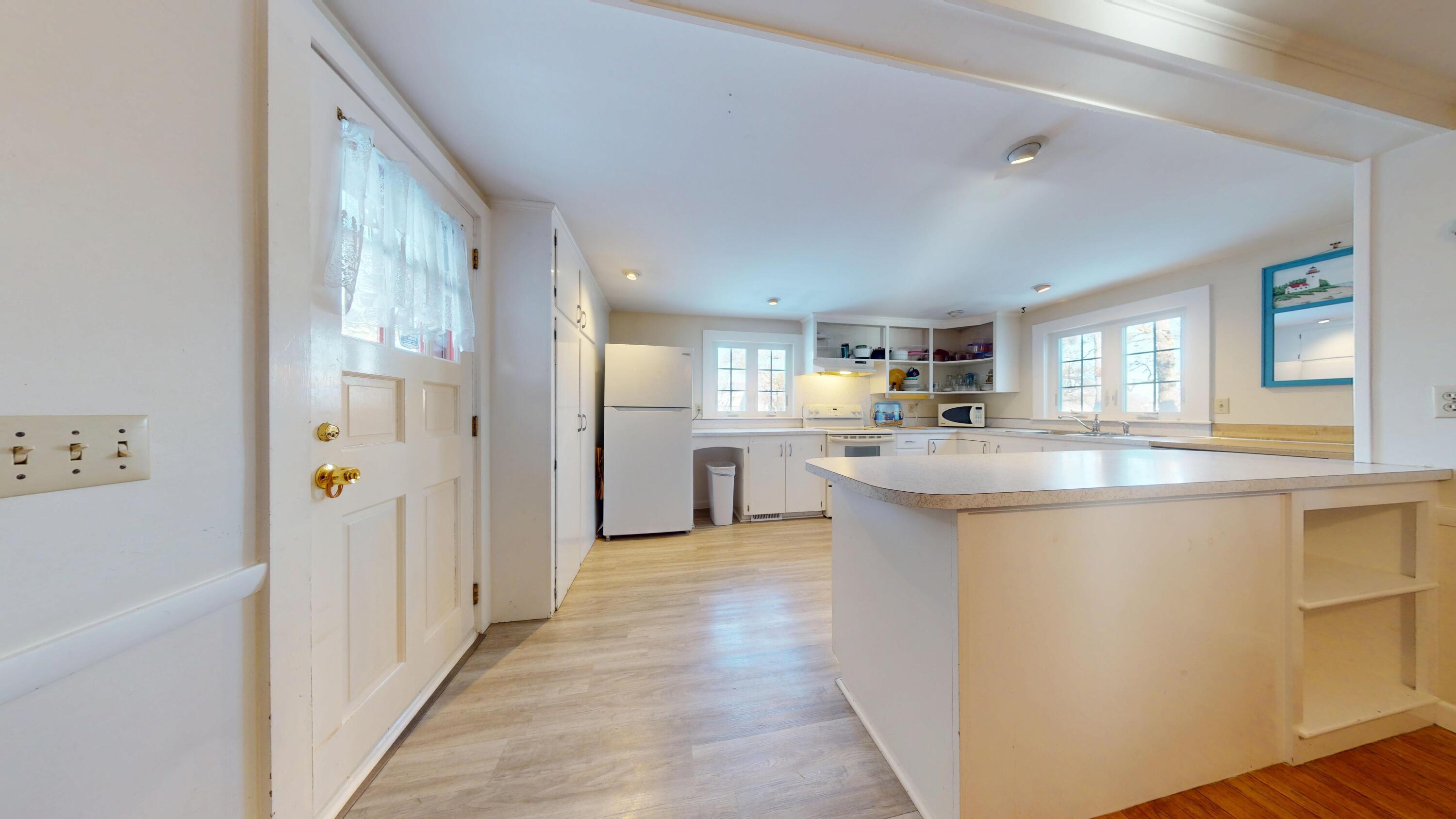 33 Kelleys Pond Road West Dennis, MA 02670 - Photo 10 of 38 33-Kellys-Pond-Road-01212026_100420