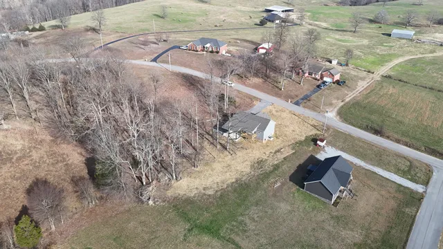 $379,900 | 319 Lauren Lane, Westmoreland, TN 37186