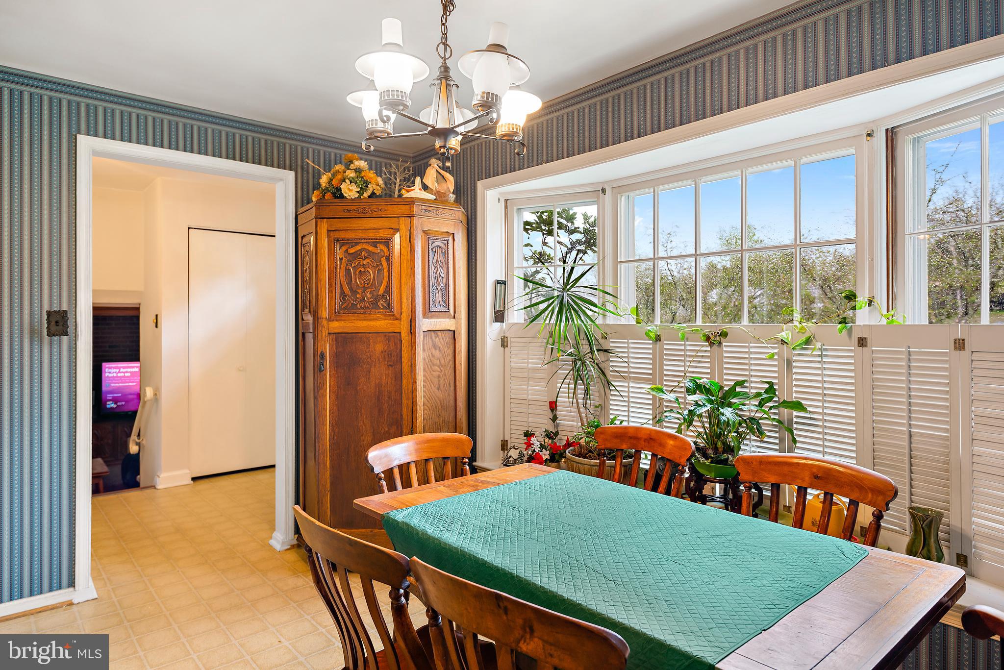 1804 Queensguard Road Silver Spring, MD 20906 - Photo 12 of 31