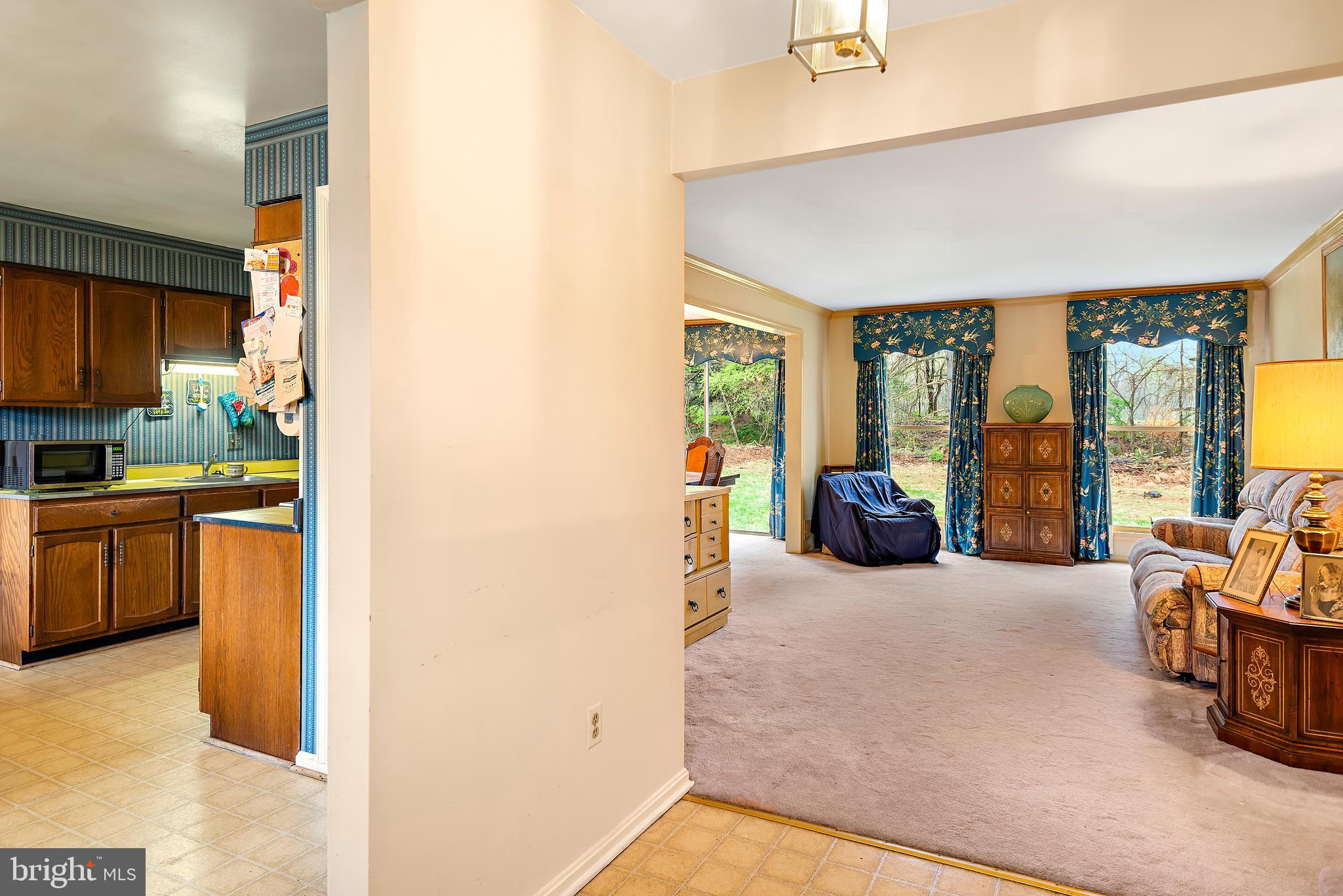 1804 Queensguard Road Silver Spring, MD 20906 - Photo 4 of 31