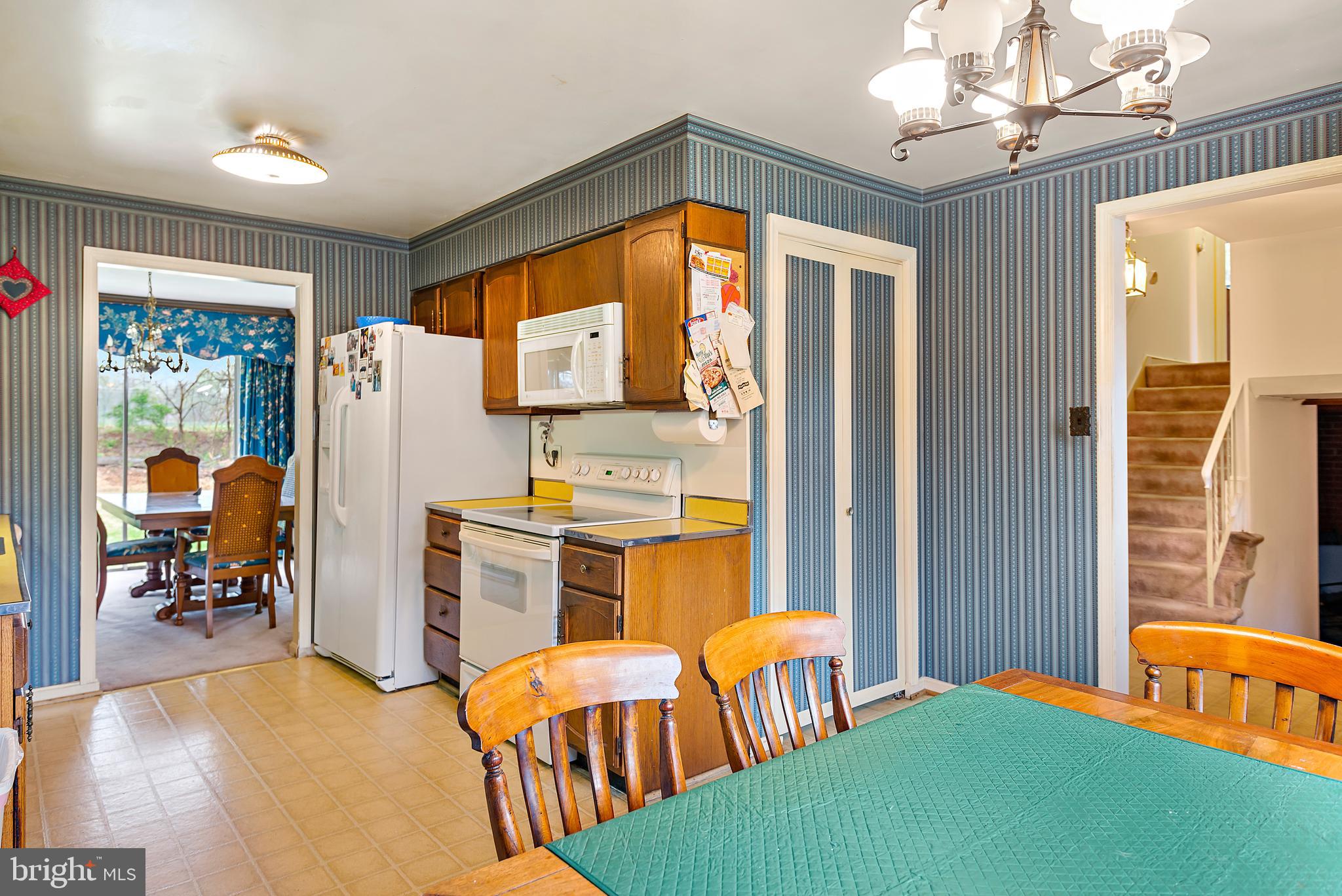 1804 Queensguard Road Silver Spring, MD 20906 - Photo 9 of 31