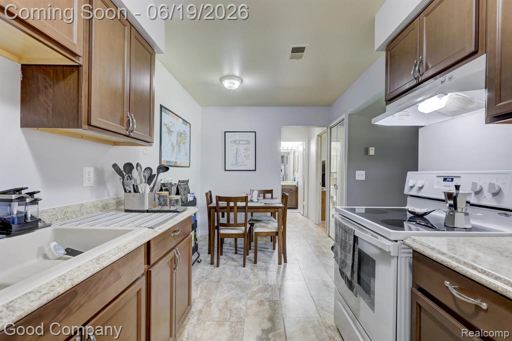 43244 Mound Road, Unit 2 Sterling Heights, MI 48314 - Photo 9 of 23