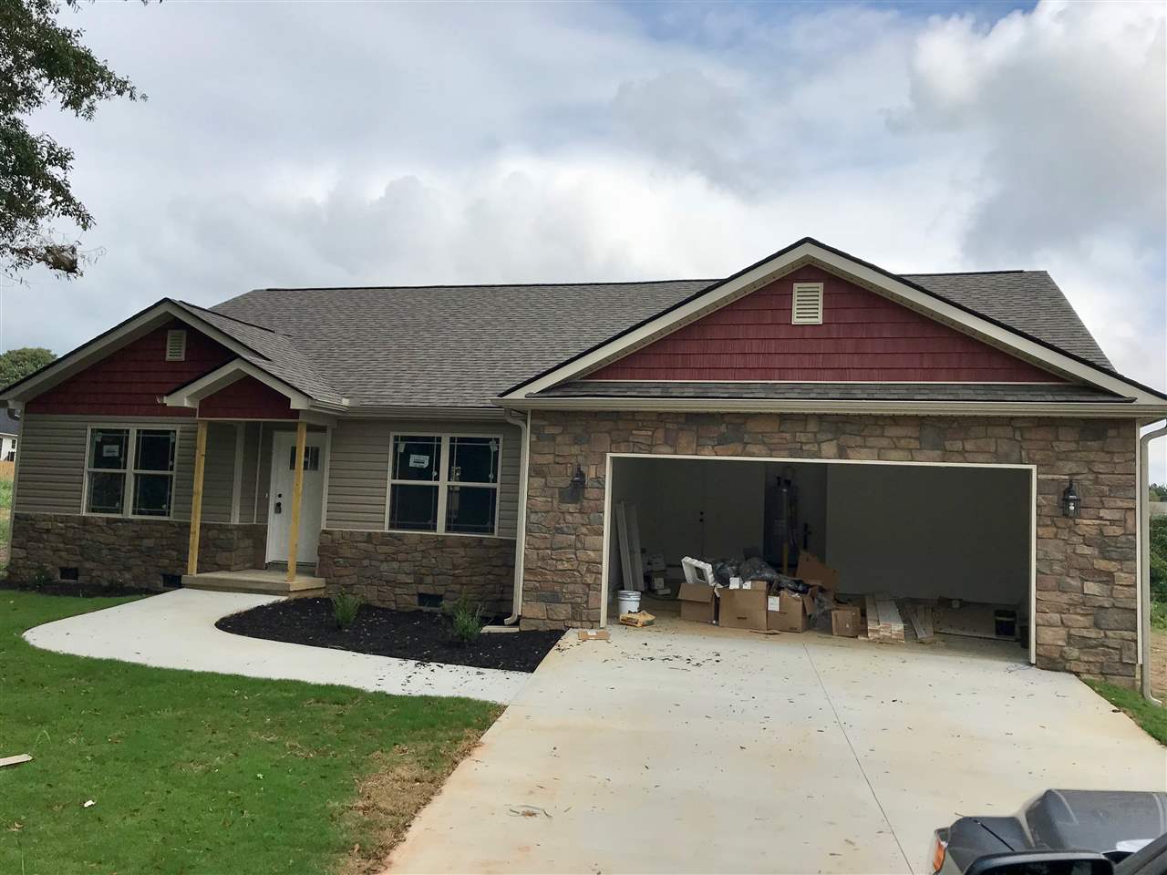 915 Clark Road Inman, SC 29349 - Photo 1 of 13 Gallery Image 1