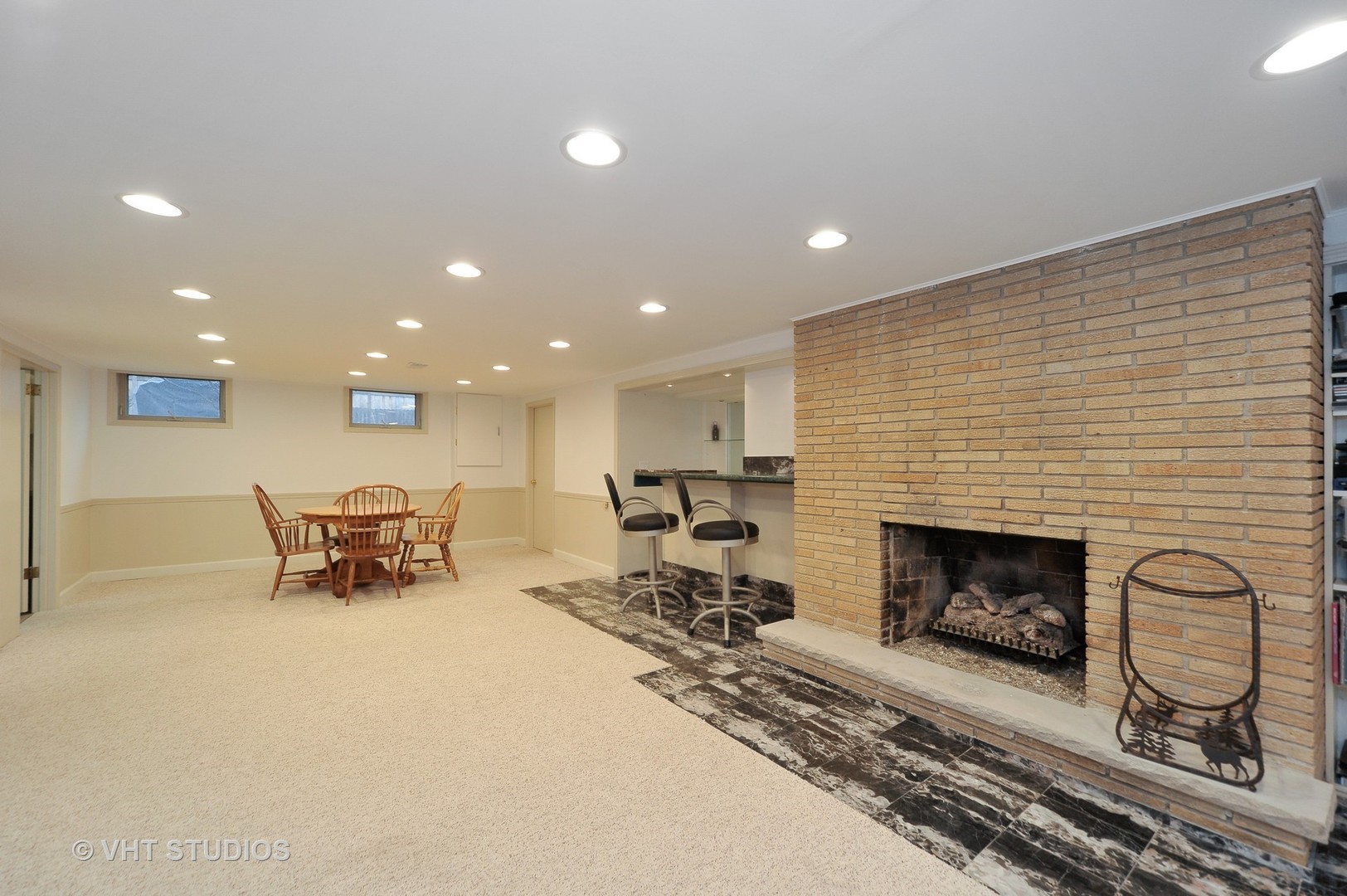 834 Juniper Road Glenview, IL 60025 - Photo 13 of 27 Gallery Image 13