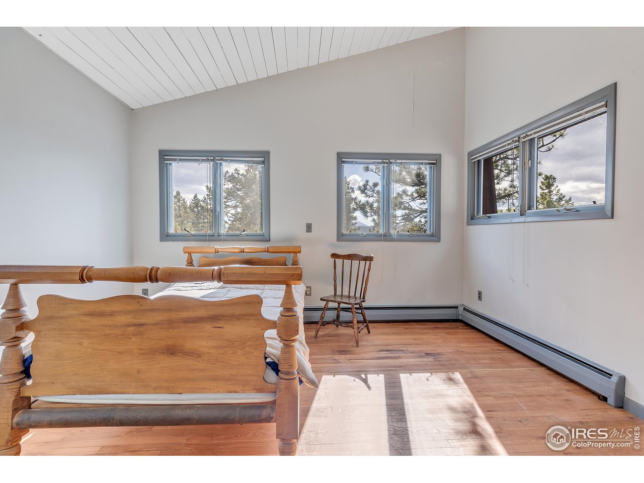 5566 Sugarloaf Road Boulder, CO 80302 - Photo 16 of 35