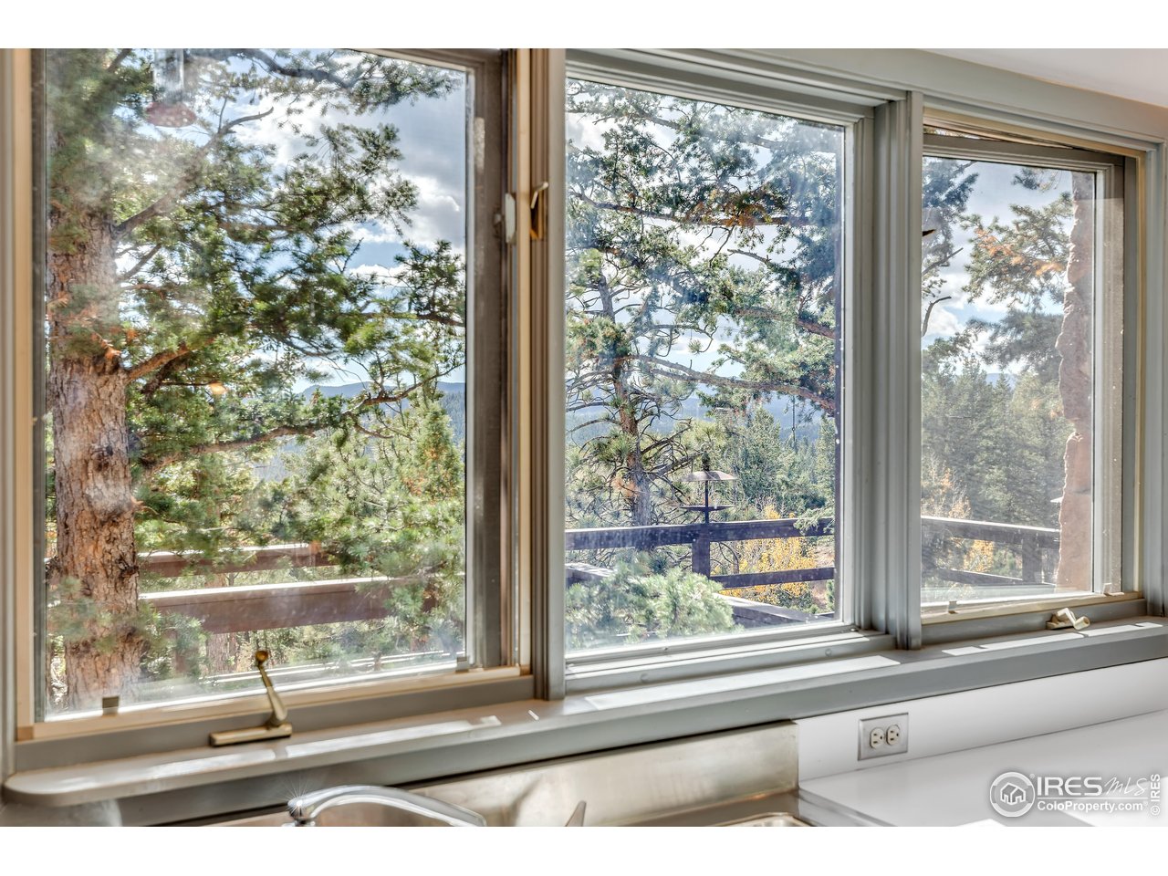 5566 Sugarloaf Road Boulder, CO 80302 - Photo 9 of 35