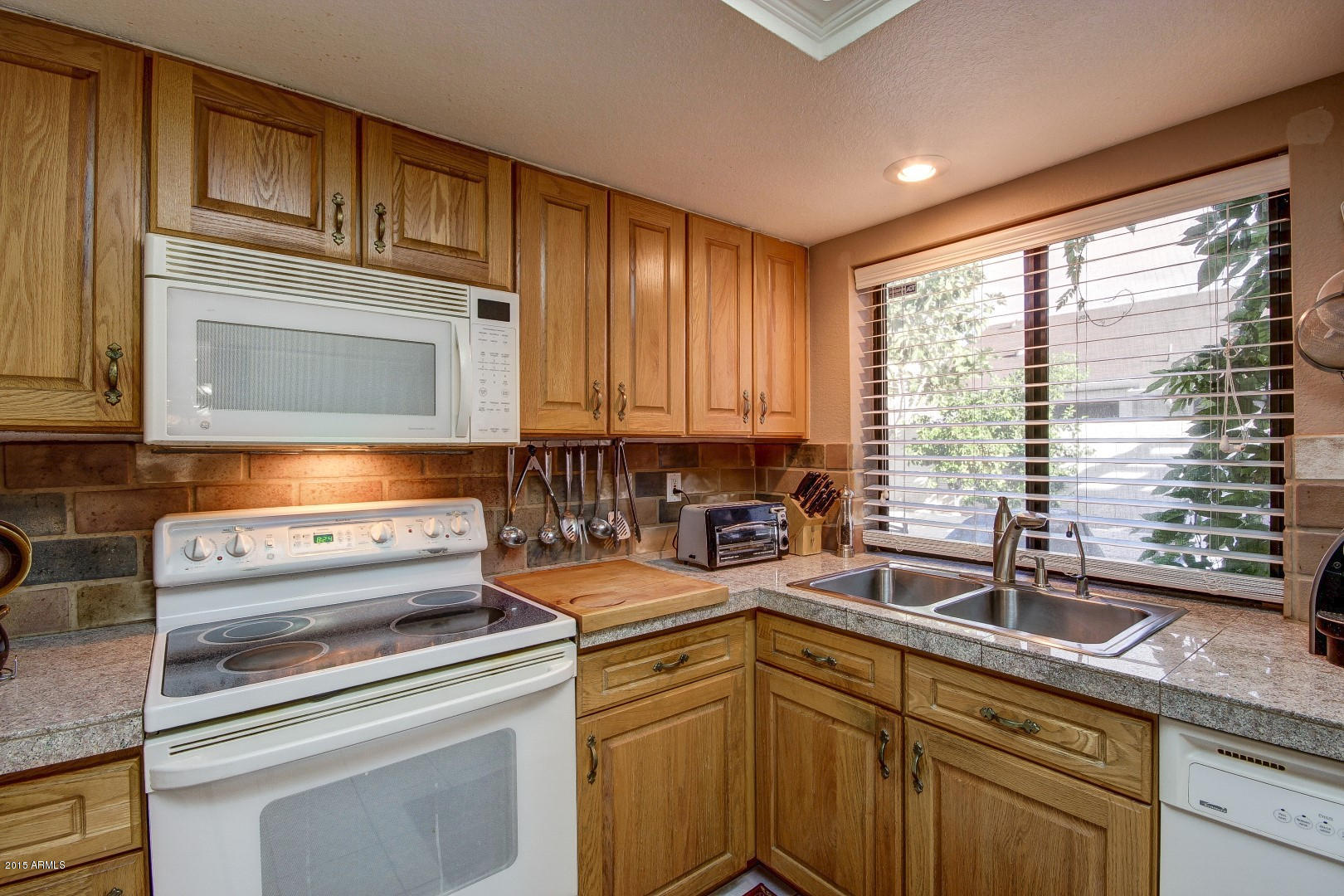 3334 East Clark Road Phoenix, AZ 85050 - Photo 14 of 32 CLARK (16)