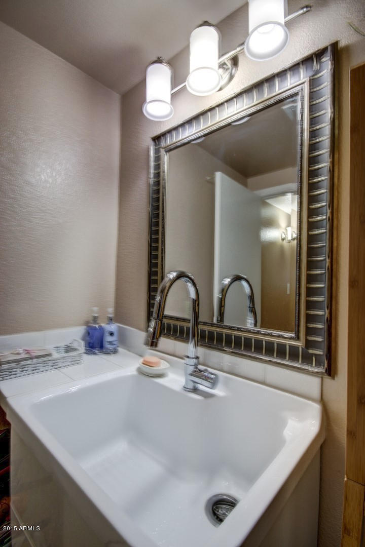 3334 East Clark Road Phoenix, AZ 85050 - Photo 17 of 32 CLARK (19)