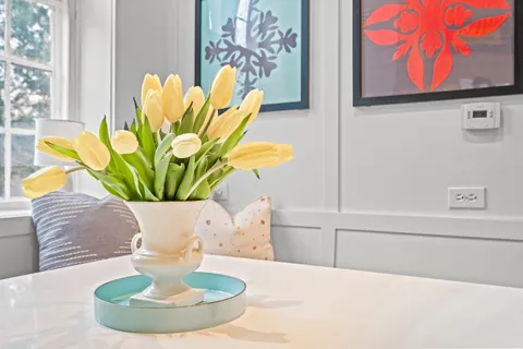 $2,095,000 | 331 East Witchwood Lane, Lake Bluff, IL 60044