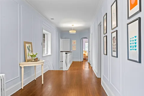 $2,095,000 | 331 East Witchwood Lane, Lake Bluff, IL 60044