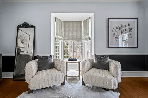 $2,095,000 | 331 East Witchwood Lane, Lake Bluff, IL 60044