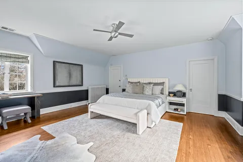 $2,095,000 | 331 East Witchwood Lane, Lake Bluff, IL 60044