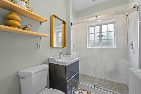 $2,095,000 | 331 East Witchwood Lane, Lake Bluff, IL 60044