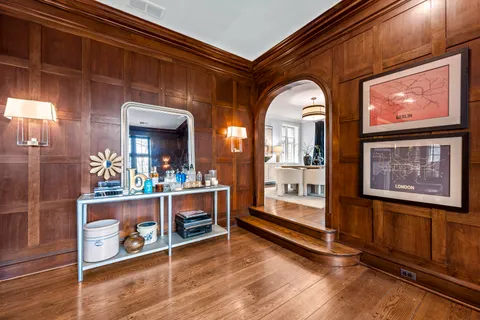 $2,095,000 | 331 East Witchwood Lane, Lake Bluff, IL 60044