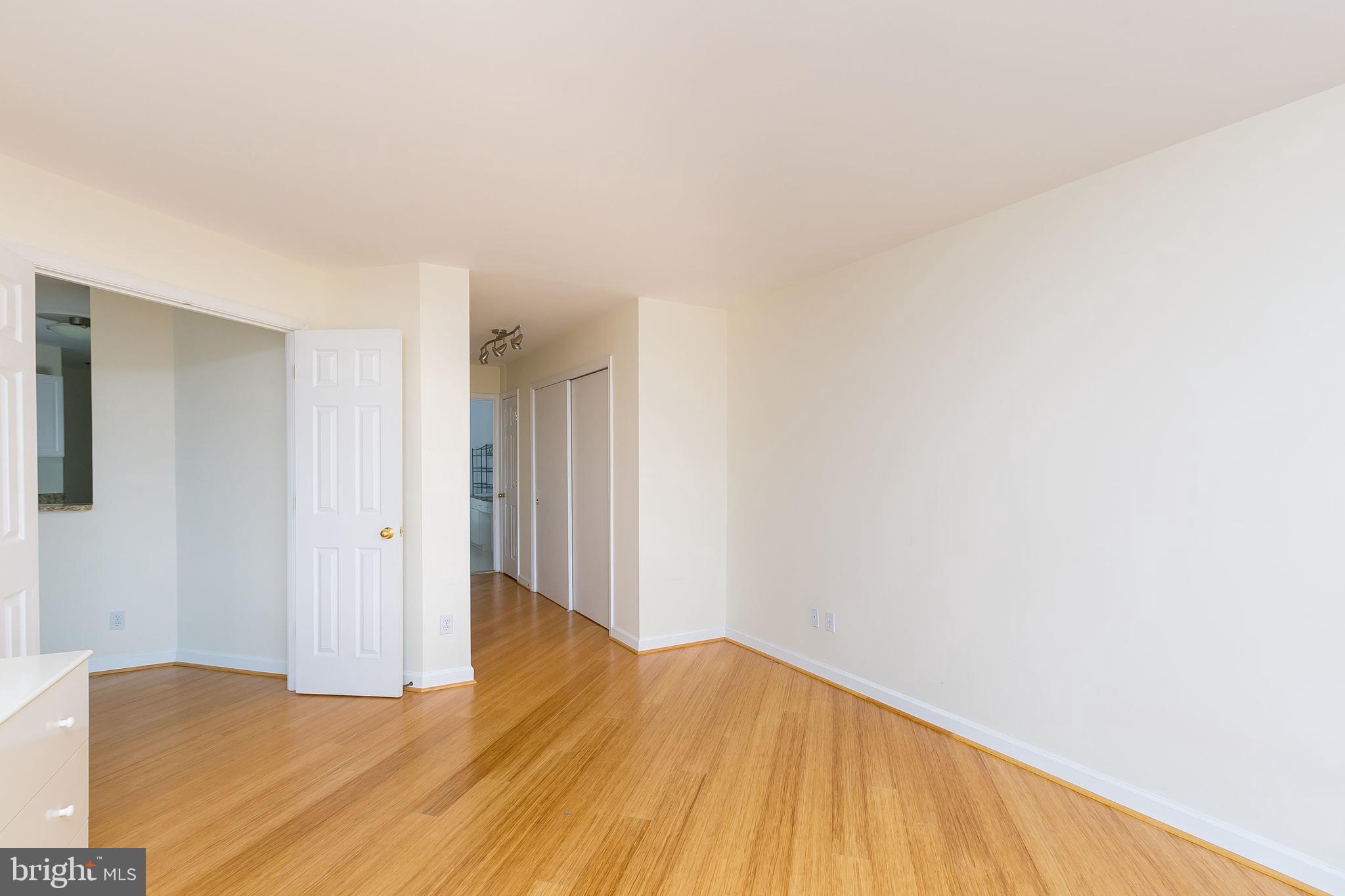 100 Harborview Drive, Unit 513 Baltimore, MD 21230 - Photo 17 of 58 a view of hallway with wooden floor