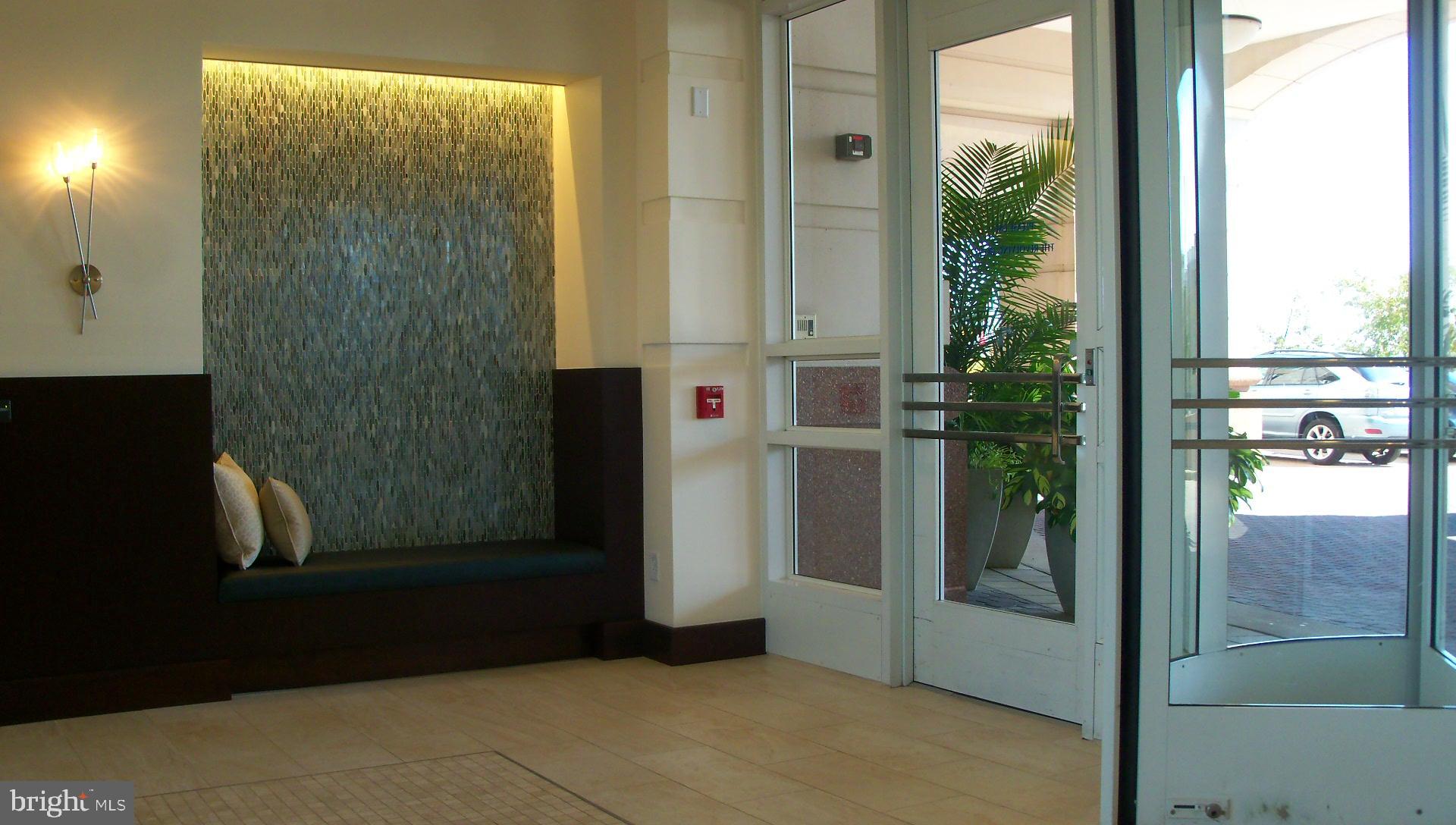 100 Harborview Drive, Unit 513 Baltimore, MD 21230 - Photo 3 of 58