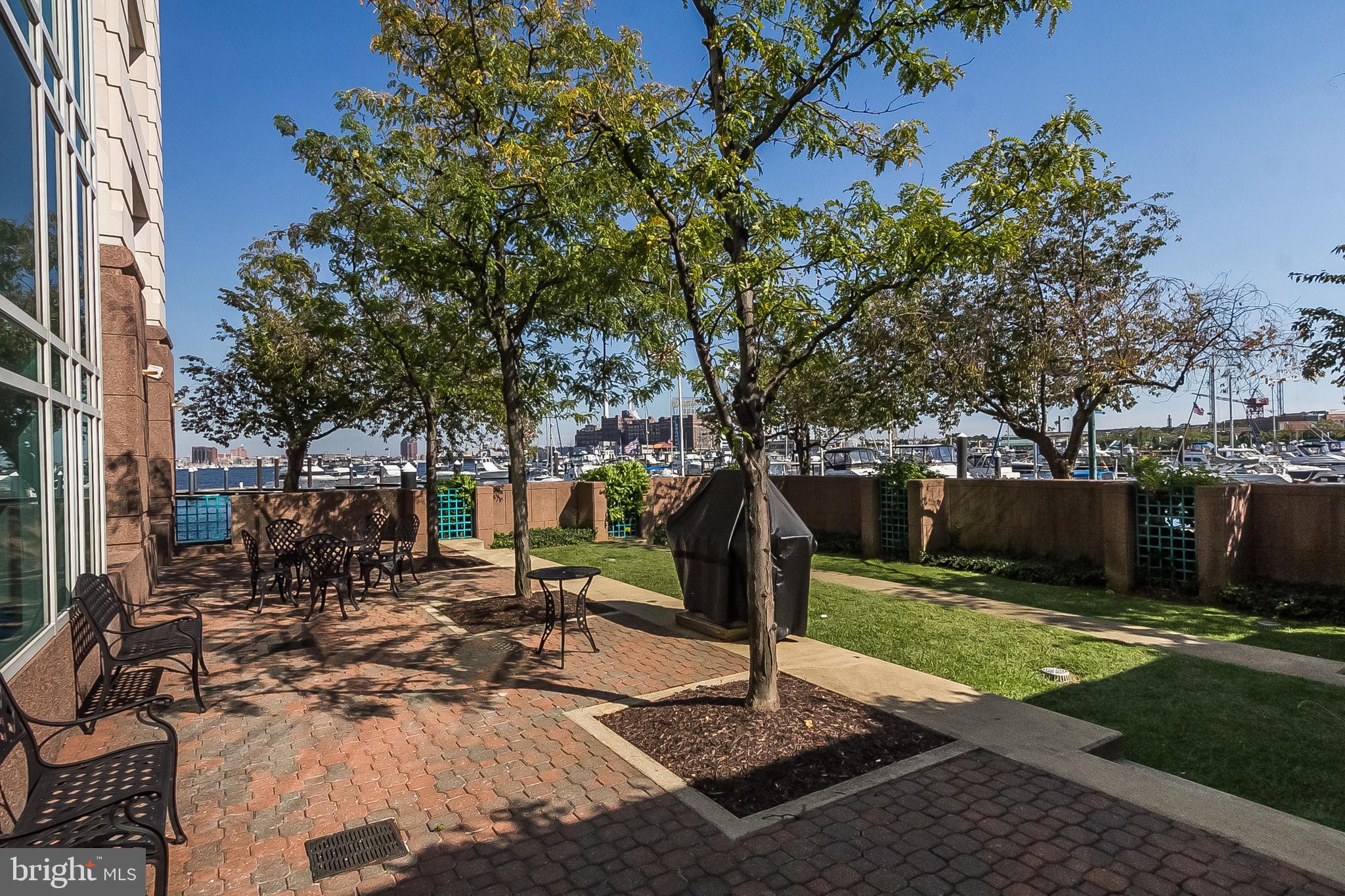 100 Harborview Drive, Unit 513 Baltimore, MD 21230 - Photo 54 of 58 a view of a backyard with sitting area