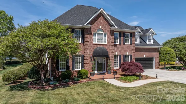 $959,900 | 215 Iswa Drive, Taylorsville, NC 28681